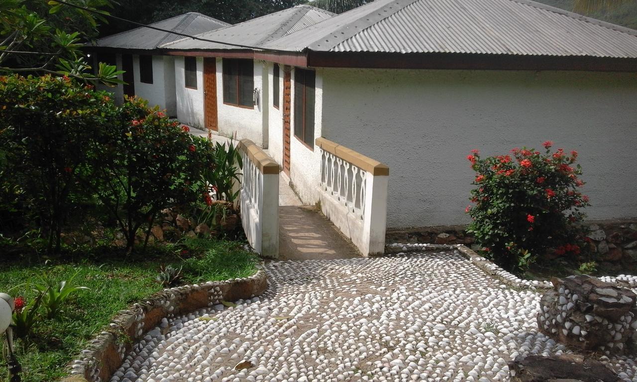 Hotel Aylos Bay Akosombo Exterior foto