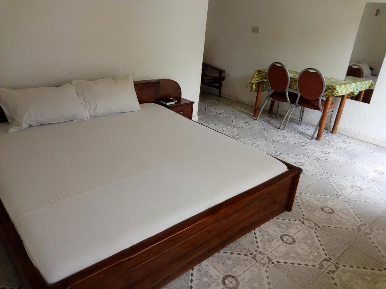 Hotel Aylos Bay Akosombo Exterior foto