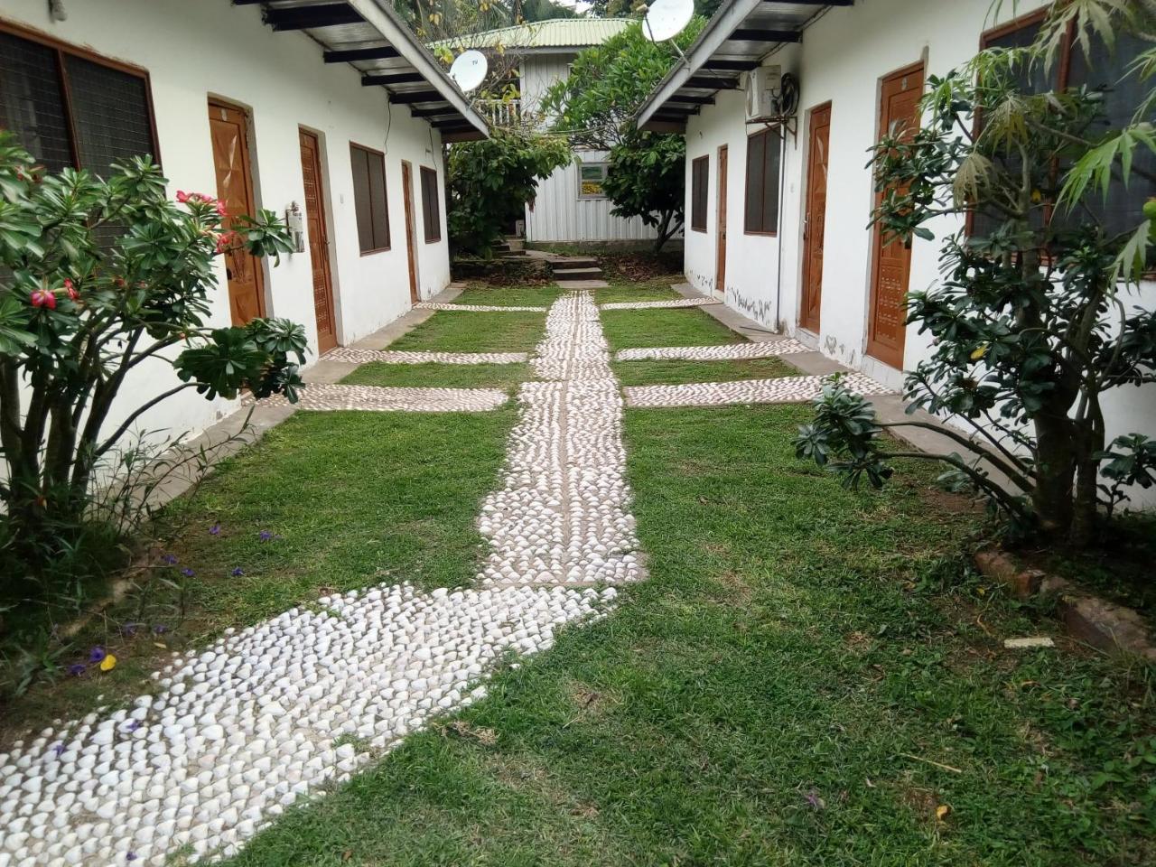 Hotel Aylos Bay Akosombo Exterior foto