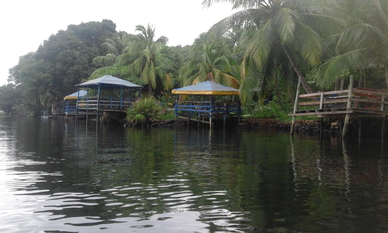 Hotel Aylos Bay Akosombo Exterior foto